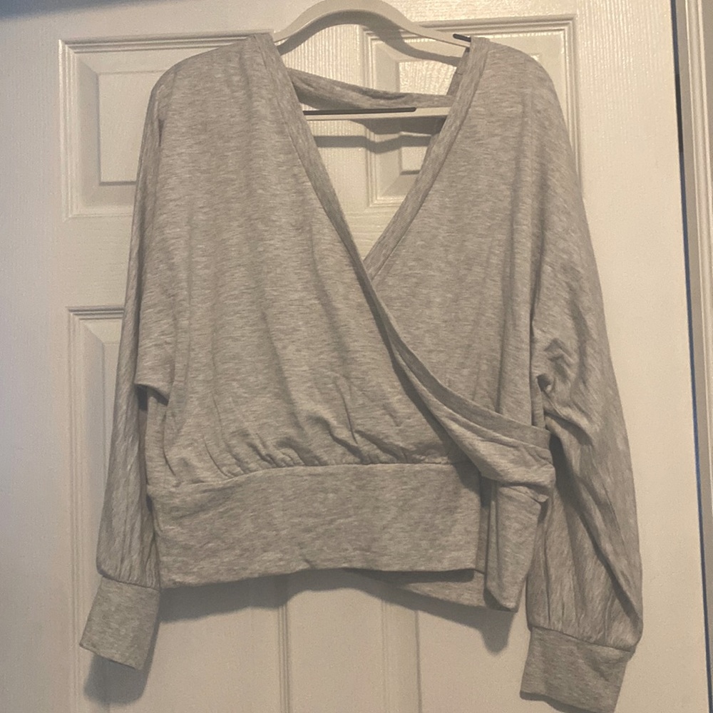 NWT Express Light Grey Sweatshirt Soft Knot Wrap XL